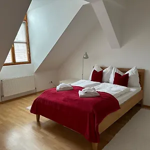 Apartment Near Rathaus