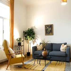 Stilvolles Im Zentrum - Free Parking Apartman