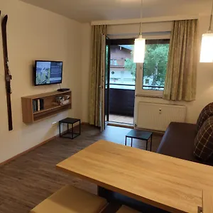 https://ferienwohnung-loitfelder-pang.saalbachhinterglemmhotels.com