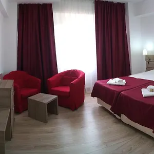 מלון Hotel Otopeni ***